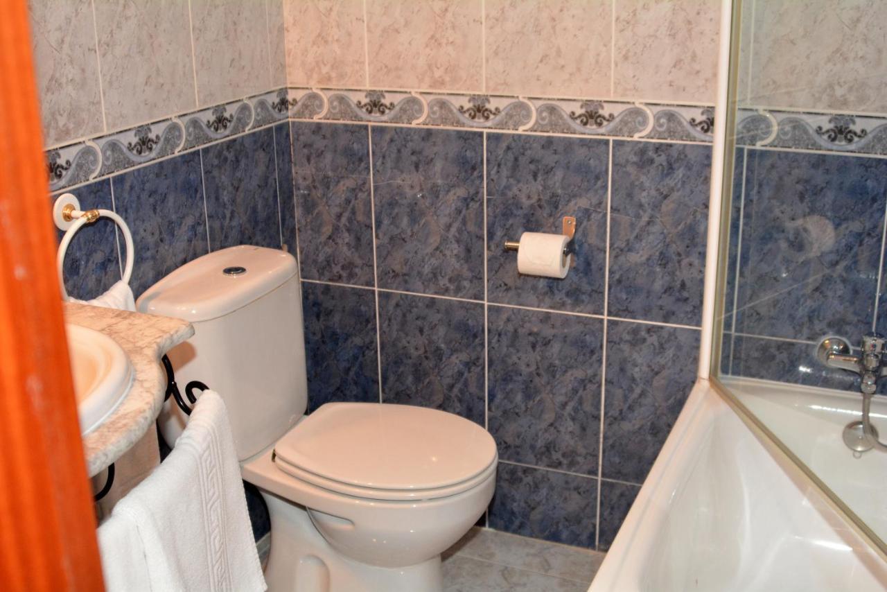 Hostal Gastrobar Carmelo Villarejo de Salvanés Zewnętrze zdjęcie