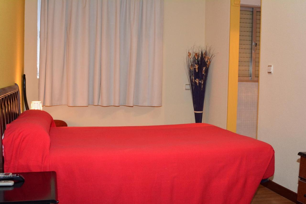 Hostal Gastrobar Carmelo Villarejo de Salvanés Zewnętrze zdjęcie