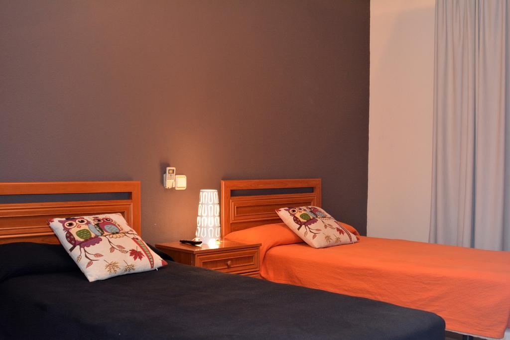 Hostal Gastrobar Carmelo Villarejo de Salvanés Zewnętrze zdjęcie